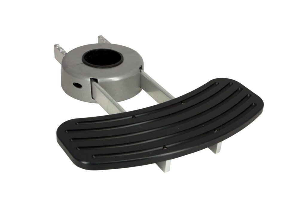 1580074 - SLIDE-OUT FOOTREST