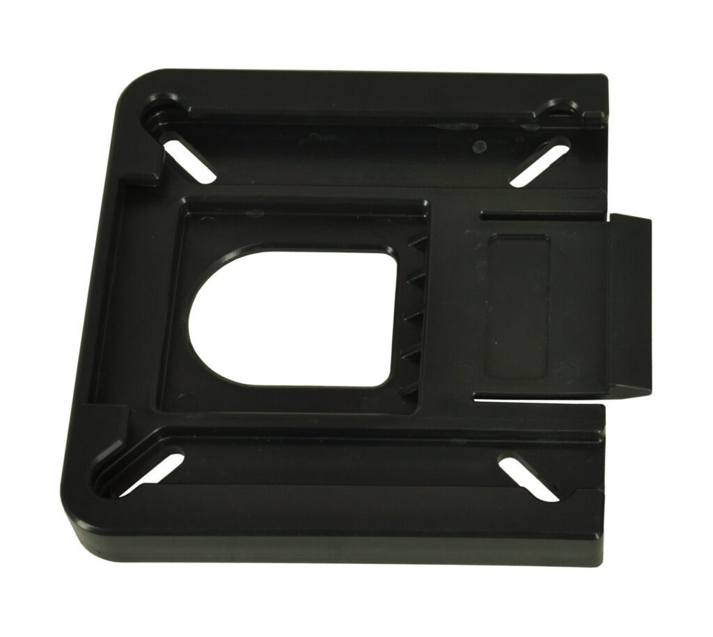 1100015 - REMOVABLE 7" X 7" SEAT BRACKET