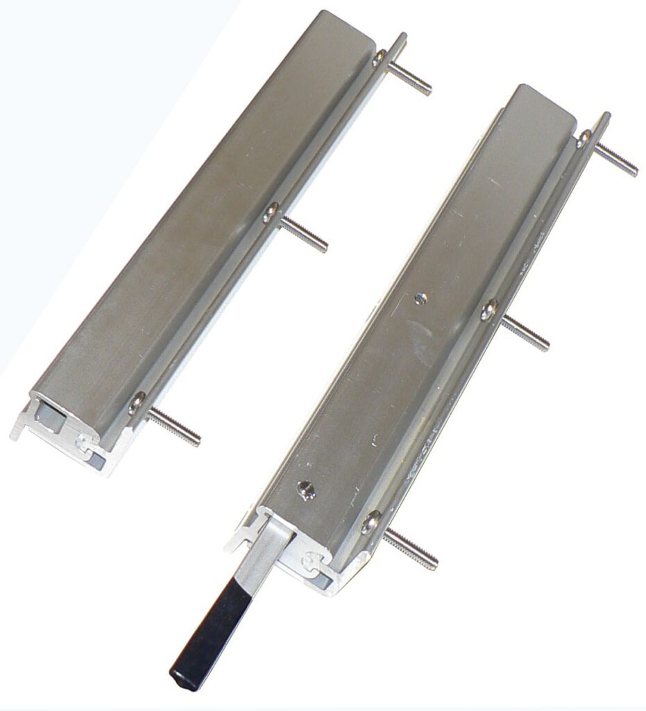 3100534-S - HEAVY-DUTY 2-PIECE SLIDE RIALS, LOCKING, WITH STUDS, 4"